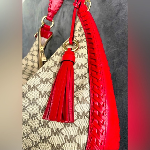 Michael Kors handbag - Picture 3 of 6